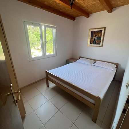Kuca Za Odmor Buba, Otok Zut Villa Pristanisce Buitenkant foto